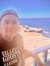 Whiskey Mike and the boys at The Point in Constance Bay. All good lads, but  they are all ignoring one of the Rules Of Rock ; NO SHORTS ON STAGE!! What  would