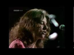 It S Too Late Baby By Carole King A Very Sorrowful Song When I Was 16 And Had Just Had A Major Breakup With Images Carole King Oldies Music Music Memories