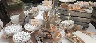 Vedi la nostra segnaposto matrimonio selezione dei migliori articoli speciali o personalizzati, fatti a mano dai nostri bomboniere da matrimonio e regali per gli invitati negozi. Un Matrimonio Natural Chic