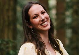 Lisa Killam's Instagram, Twitter & Facebook