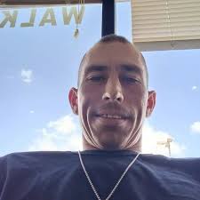 Hi Hi Elizabeth Mentioned you 2 minutes ago: Please say hi to me 💔💔 I  want to talk to you 😔