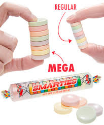Sugar, bread crumbs, water, cinnamon, egg yolks, walnuts. Giant Smarties Super Sized Sweet Treat