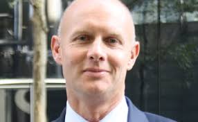 People news and analysis articles