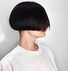 Here is our roundup of the best hairstyles and haircuts to try right now. 30 Best Mushroom And Bowl Cut Hairstyles For Women In 2021
