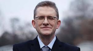 Mimo iż dziadkiem grzegorza brauna był akurat juliusz, to najbliżej byłoby mu chyba do jerzego. Grzegorz Braun Prawomocnie Skazany Ludzie