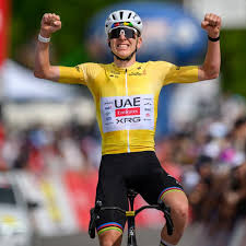 Même émoussé, c'est lui le patron : Tadej Pogacar se balade sur le Tour de Romandie