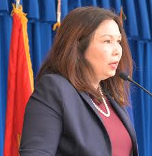 Illinois' tammy duckworth became the first disabled female veteran to earn election to the u.s service in iraq. Sen Duckworth Slams Trans Ban At Pentagon Pride Event
