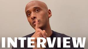 Teddy Teclebrhan: Emotionaler Deeptalk über seine Kindheit, wilde 90er  Jahre & abgebrochene Castings