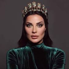 مودل ليبية مشبهينها بي نادين نجيم برايكم هل في شبه بينهم ؟؟