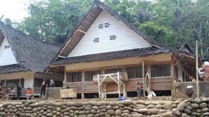 Rumah adat kudus ini semakin hari semakin habis keberadaannya. Ragam Rumah Adat Jawa Barat Peninggalan Leluhur Rumah Com