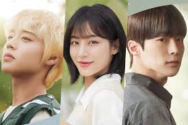 Bae in hyuk, 2019 yılında kısa web filmi love buzz ile çıkış yapan güney koreli bir aktördür. Park Ji Hoon Kang Min Ah And Bae In Hyuk Prepare To Face Reality In At A Distance Spring Is Green Posters Gossipchimp Trending K Drama Tv Gaming News