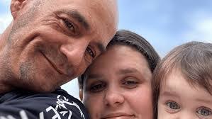 Kelly Schuck's Instagram, Twitter & Facebook