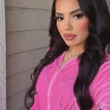 Veronica Pelayo's Instagram, Twitter & Facebook