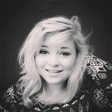 jade tiller (@thetillz)