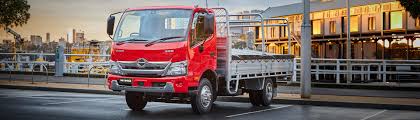 Gambar mobil truk 3 dimensi. Hino 300 Series