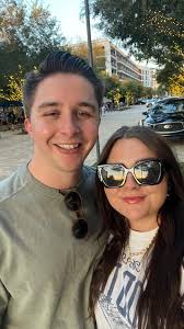 Fall vibes and live tunes at Cityline LIVE! 🍂🎶 Every Friday and Saturday  in September and October, the outdoor plaza comes alive with music from 6