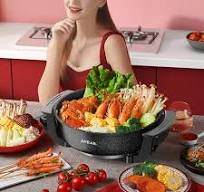 AORAN KITCHEN 6L Electric Hot Pot, Non-Stick Smokeless Cooking Skillet with  Divider for Fondue, Shabu-Shabu with Tempered Glass lid for 2-6 People