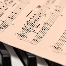 Masih terasa nafasmu lembut menusuk jiwaku dengan dihembus bayu membawa khabar rindu. Lirik Lagu Sesal Separuh Nyawa Alyah