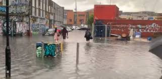 Flooding london has ranged from being a 9 piece band to a 6 part band at its end. Lhn2ax4hnqxipm