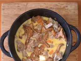 Blanquette De Veau Aux Girolles Recette Blanquette De Veau Recettes De Cuisine Girolles