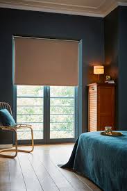 Cela dit, il ne faut pas forcément faire aussi fort pour créer un impact. Quel Habillage De Fenetre Pour Ma Chambre A Coucher