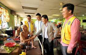 Most of them now either live separately from their family or are left in the care of old folks home. Sony Malaysia Donates Tv Sets To Old Folks Homes Orphanages