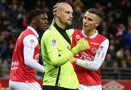 Diese seite enthält eine komplette übersicht aller absolvierten und bereits terminierten saisonspiele sowie die saisonbilanz des vereins stade reims in der saison 19/20. Ligue 1 Transfer Target Stade De Reims Goalkeeper Predrag Rajkovic Psg Talk