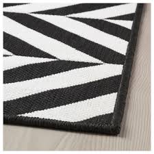 Skarrild Teppich Flach Gewebt Drinnen Drau Weiss Schwarz Ikea Osterreich Rugs Flatwoven Faux Fur Area Rug