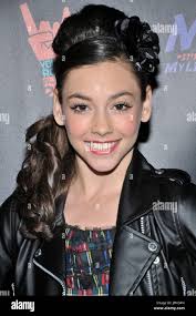 Rockin' Mini Dancer of The Year Nominee Kendall Glover at the 2011 Youth  Rock Awards