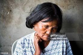 Funeral of Ben Austria May 28, 2006 at the Madapdap Resettlement site...  News Photo