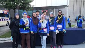 Helikopter terhempas di taman melawati selepas perlanggaran di udara. 06 01 2019 Melawati Run 2019 Smk Taman Melawati Rasmi Facebook
