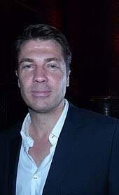 Gregor pasch kehrt zu rote rosen zurück. Wolfram Grandezka Wikipedia
