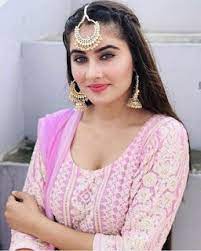 Punjabi Girls Outfit Hacks How Punjabi Girls Get Ready In 2021 Punjabi Hairstyles Beautiful Women Naturally Beauty Full Girl