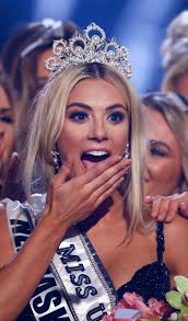 Alyssa Campanella and Torrance Coombs: Dating!