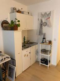 Die wohnung hat einen balkon, ein bad mit badewanne und fenster, eine kleine abslkammer, einen sehr gemütlichen. 1 Zimmer Wohnung Zu Vermieten Michaelstrasse 2b 50676 Koln Altstadt Sud Mapio Net