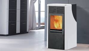La stufa a pellet senza canna fumaria e la legge. Stufe A Pellet Per Termosifoni Climamarket