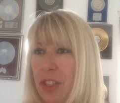 Lorna Osborne's Instagram, Twitter & Facebook