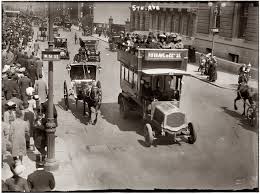 C 1913 Fifth Avenue At 51st Street In New York New York Tours New York Photography American Cities