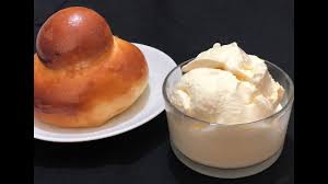 Infatti invece dei pezzi potrai aggiungere 200 ml di crema, per farlo alla crema. Gelato Alla Crema Senza Gelatiera Youtube