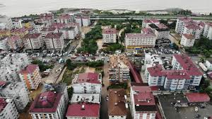 It is located on a hill overlooking the çoruh river near the deriner dam. Artvin De Sel Ekiplerin Tahliye Calismalari Suruyor Son Dakika Haberleri