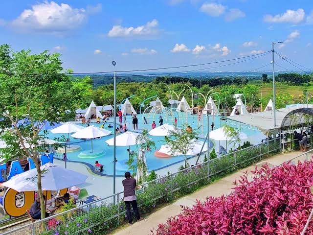 Wisata Kayu Putih