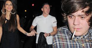 Natasha Giggs leaves Rhodri at home to go