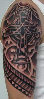 They look like chains and add extra depth to the entire design. Pin By Sean Kelly On 3d Tattoos Tribal Tattoos Tattoo Sleeve Designs Tattoo Designs Men