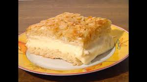 Dieser wird nur leicht gesüßt, denn die füllung und die karamellisierte. Bienenstich Selbst Gebacken Teil I Rezept Video Anleitung Youtube