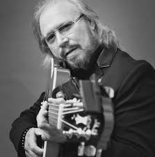 Si può grattare la muffa con la carta vetrata? NO! E nemmeno la devi  spolverare o aspirare 🧐⚠️ Hai mai provato?☢️ #comeeliminarelamuffa