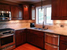 Kitchen Backsplash Ideas For Cherry Cabinets Trendy Kitchen Backsplash Cherry Cabinets Kitchen Kitchen Interior Design Modern