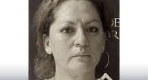 ElSalvador || Detención provisional contra mujer acusada de asesinar a dos  hombres. DETALLES 👉  https://radioyskl.com/2025/06/02/detencion-provisional-contra-mujer-acusada-de-asesinar-a-dos-hombres/