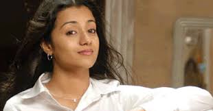 Trisha Image Gallery: Trisha in white shirt