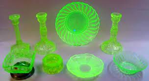 Radioactive substances in uranium glassware are firmly bound by the glass, which significantly reduces the risk of their spreading into the environment. Uranium Glass Primer Anytningradioactive