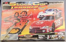Make pit stops when required. Stock Car Thunder Ho Scale Electric Slot Car Racing